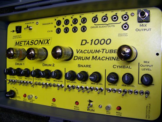 metasonix-d-1000-drum-machine