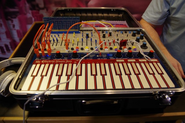 electronic-music-box