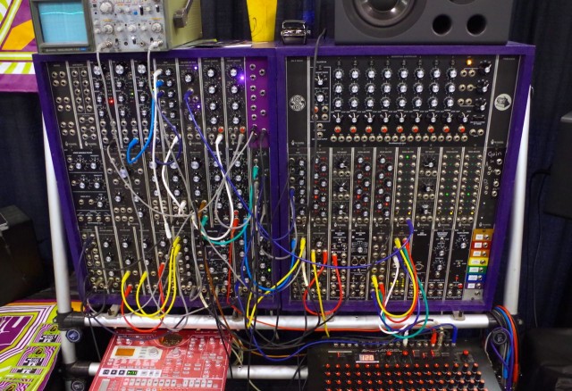 large-format-modular-synthesizer