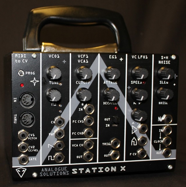 station-x-analog-synthesizer