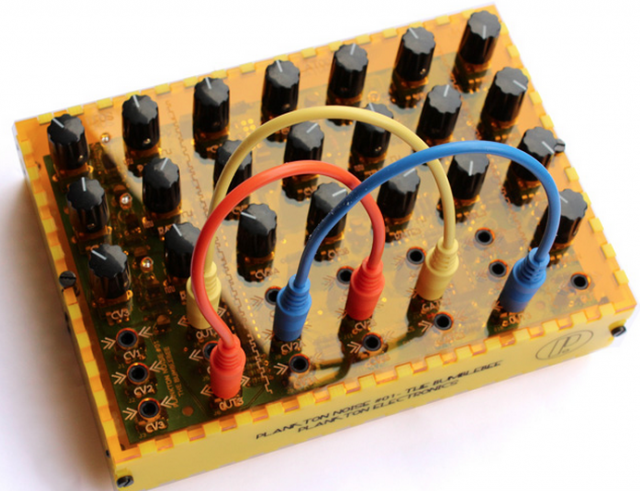 plankton-electronics-bumblebee-noise-box