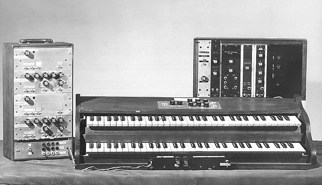 first-moog-modular-synthesizer