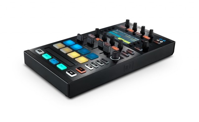 Native_Instruments_traktor_Kontrol_D2