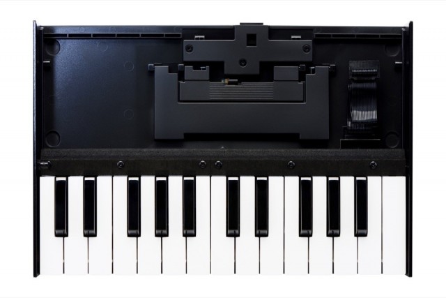 Roland-K-25m-keyboard-controller