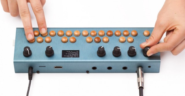 Critter & Guitari Organelle, A Mobile Pure Data Synth, Now Available
