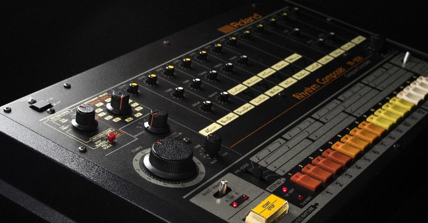gas Big Abandonment After 40 Years Of Beats, Roland TR-808 Enters The Hall Of Fame – Synthtopia