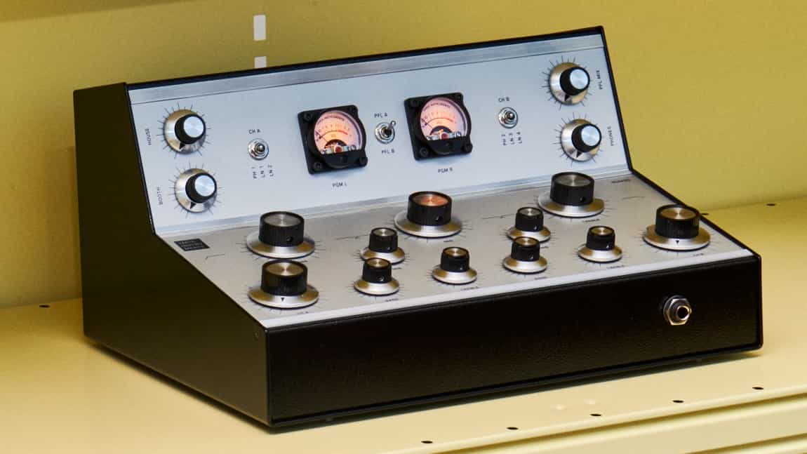 Varia Instruments Intros Updated RDM20 Rotary DJ Mixer Synthtopia Varia Instruments Intros Updated RDM20 Rotary DJ Mixer Synthtopia