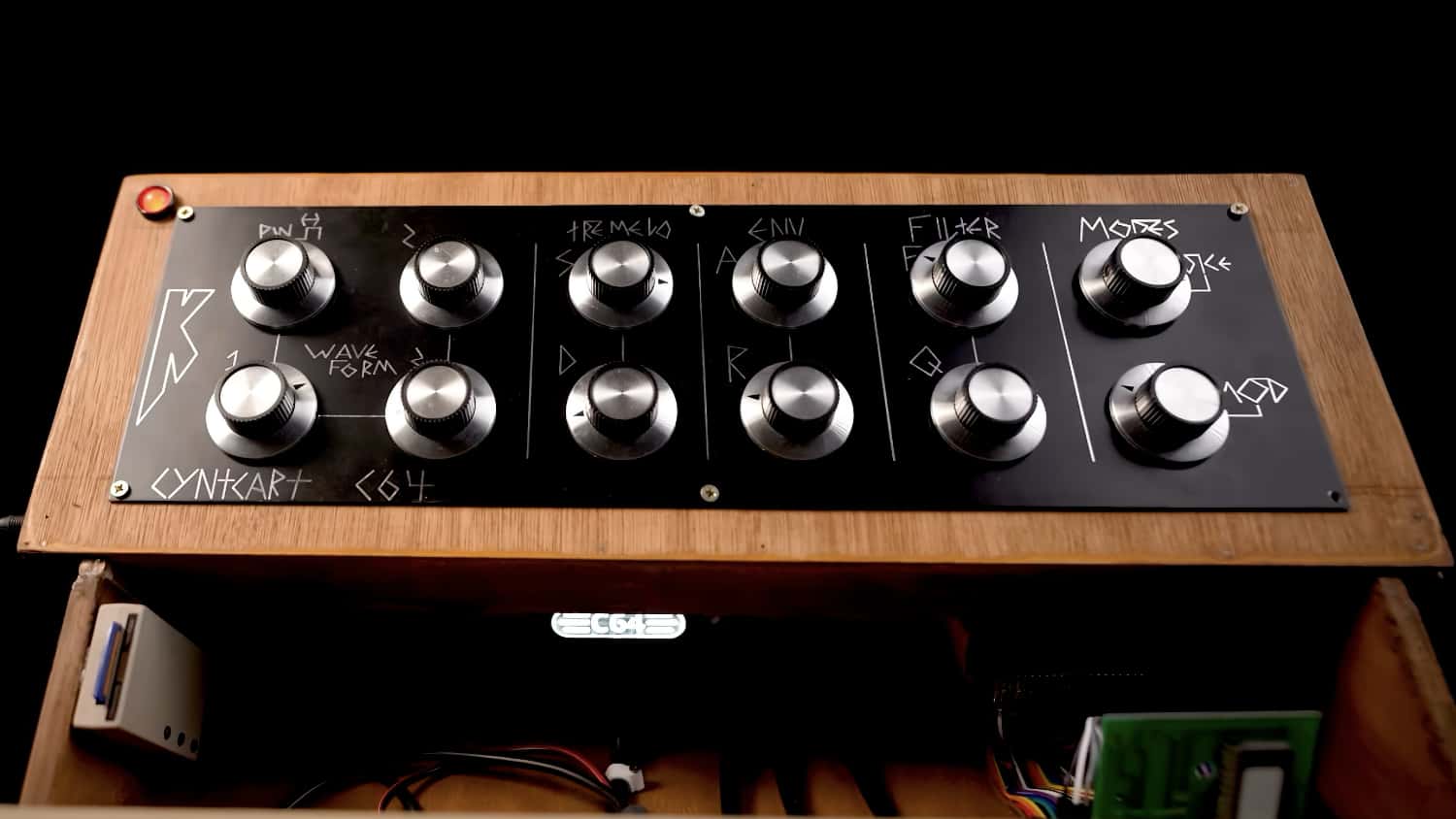 Behold The Unique Commodore 64 Synthesizer Of Doctor Mix